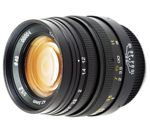 Объектив Mitakon Speedmaster 42.5mm f/1.2 Micro 4/3