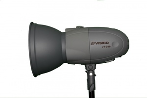 Вспышка студийная Visico VL-200PLUS с рефлектором