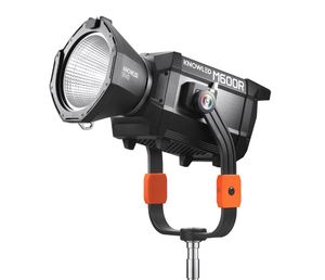 Осветитель светодиодный Godox Knowled M600R студийный